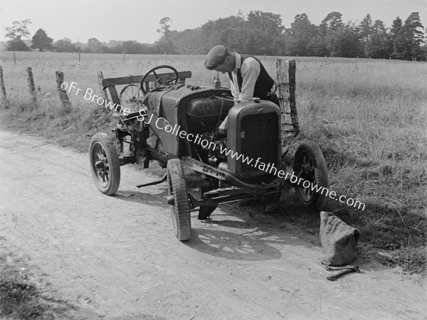 LECUMBER'S TRACTOR